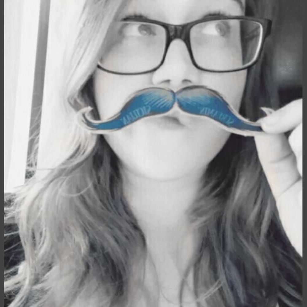 Meet your Posher, Lauren
